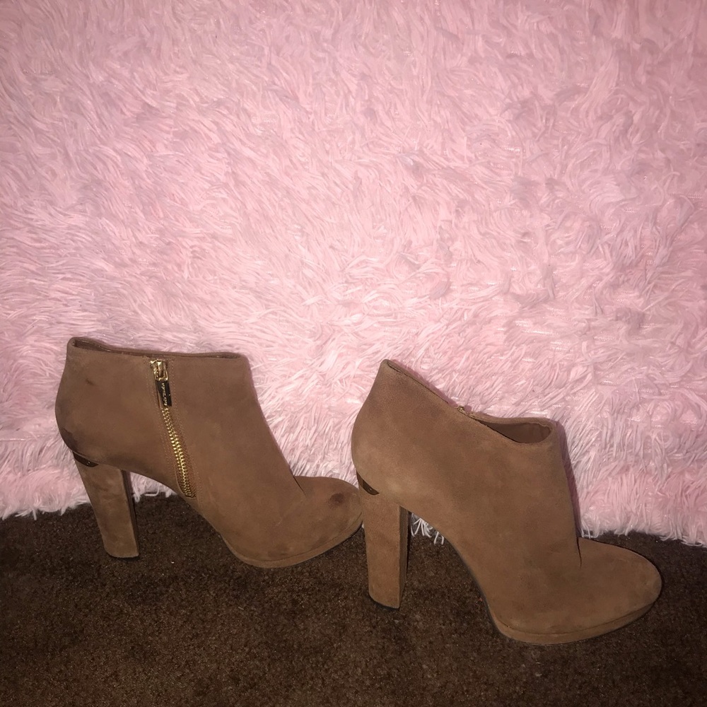 Michael kors brown tanish suade heels Sz: 7.5